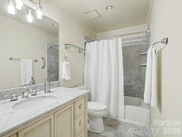 148 Perrin Place, Charlotte, NC 28207