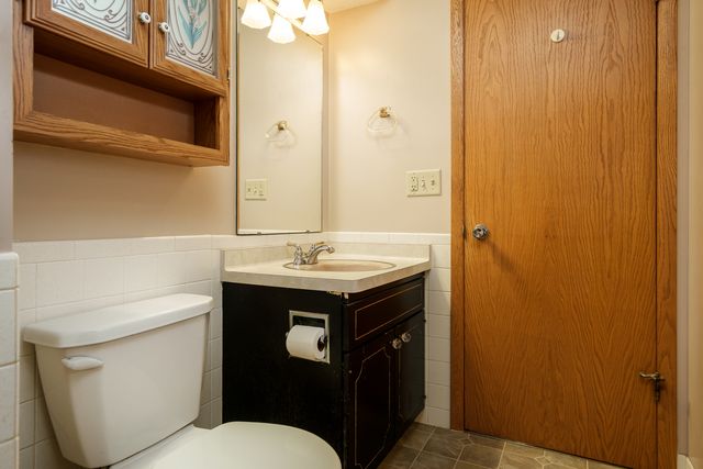 5802 CLARENDON Drive, Rockford, IL 61114