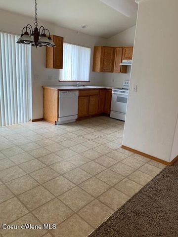 828 N Doryport CT, Post Falls, ID 83854