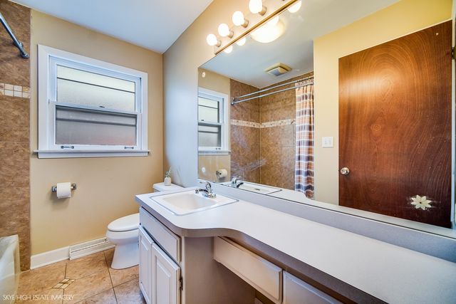 514 E 164th Place, South Holland, IL 60473
