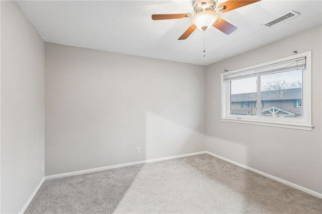 5700 W 97th Street, Overland Park, KS 66207