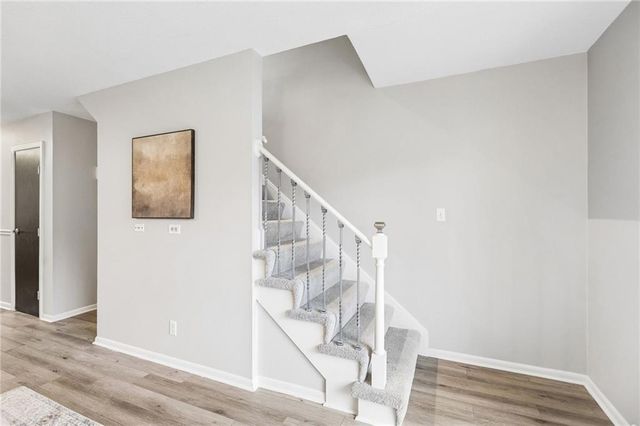 5700 W 97th Street, Overland Park, KS 66207