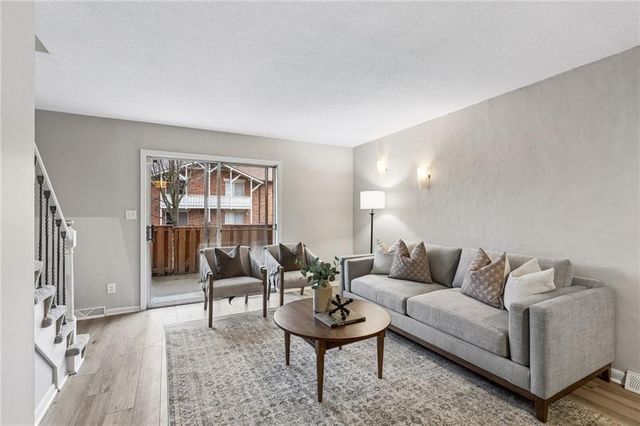 5700 W 97th Street, Overland Park, KS 66207