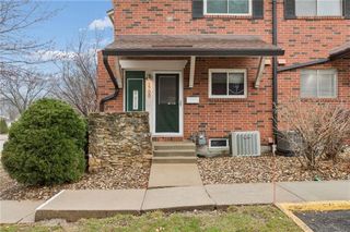 5700 W 97th Street, Overland Park, KS 66207