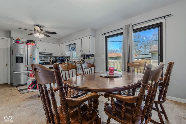 5206 E Homestead Drive, Columbus, IN 47201