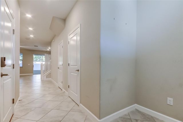 6623 CITRUS CREEK LANE, Tampa, FL 33625