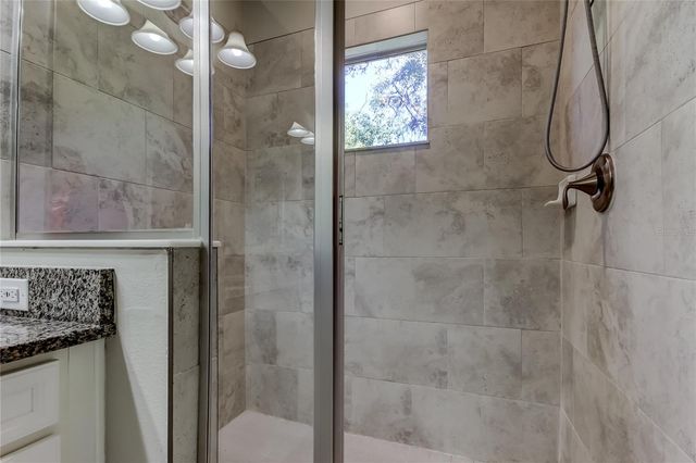 6623 CITRUS CREEK LANE, Tampa, FL 33625