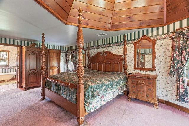 67 Blackstone, Blackstone, MA 01504