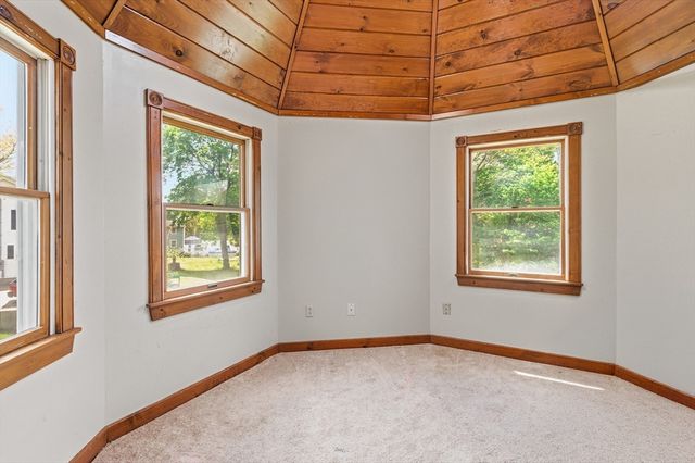 67 Blackstone, Blackstone, MA 01504