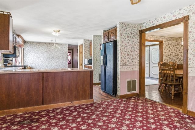 67 Blackstone, Blackstone, MA 01504