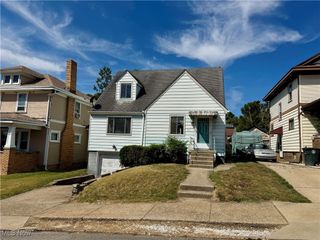 311 Cedar Avenue, Steubenville, OH 43952