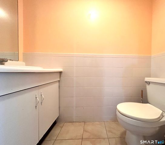 1425 Quinnipiac Avenue 203, New Haven, CT 06513