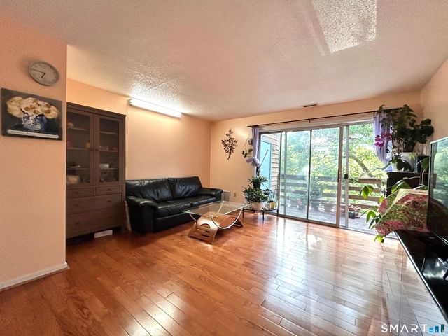 1425 Quinnipiac Avenue 203, New Haven, CT 06513