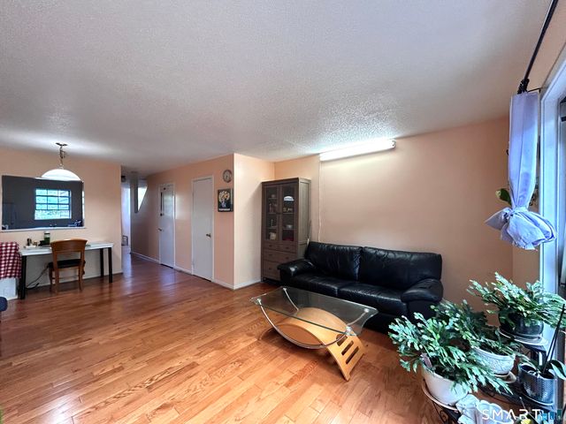 1425 Quinnipiac Avenue 203, New Haven, CT 06513