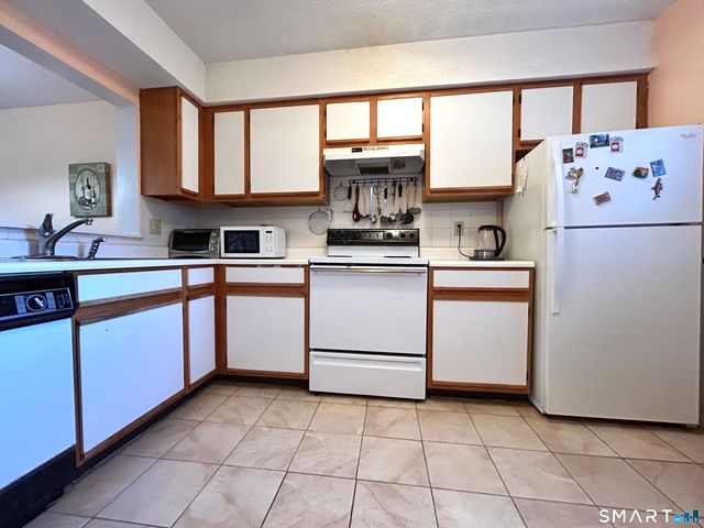 1425 Quinnipiac Avenue 203, New Haven, CT 06513