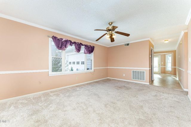 140 Rollingwood Drive, Dunn, NC 28334