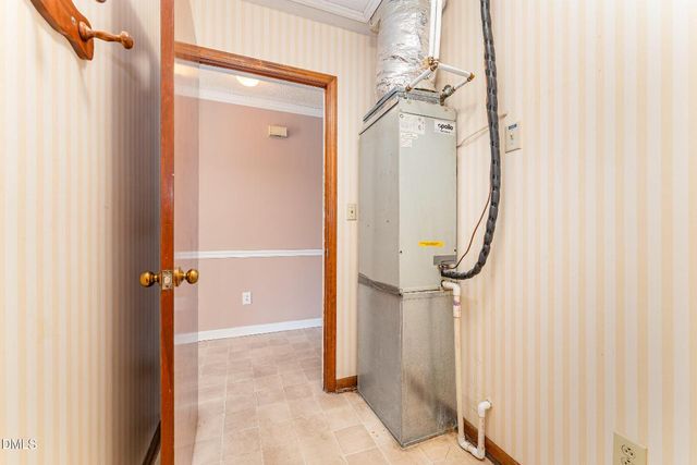 140 Rollingwood Drive, Dunn, NC 28334