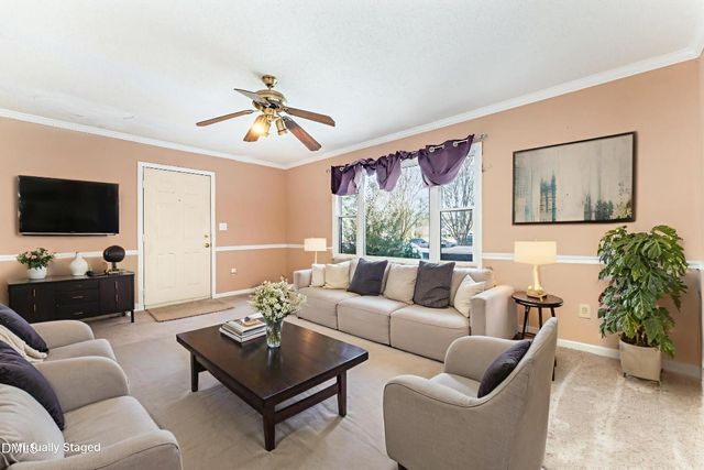 140 Rollingwood Drive, Dunn, NC 28334