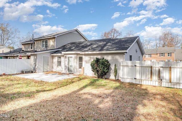 140 Rollingwood Drive, Dunn, NC 28334