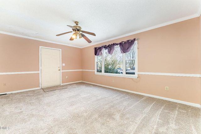 140 Rollingwood Drive, Dunn, NC 28334