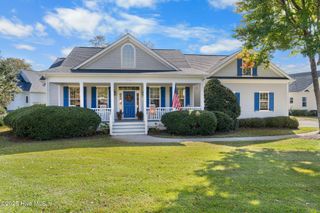 5110 Hollow Tree Drive, Southport, NC 28461