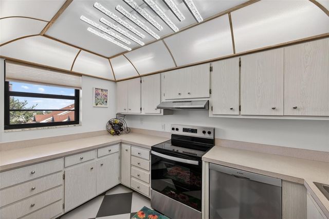 19701 GULF BOULEVARD 404, Indian Shores, FL 33785