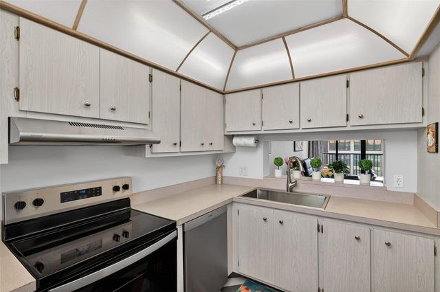 19701 GULF BOULEVARD 404, Indian Shores, FL 33785