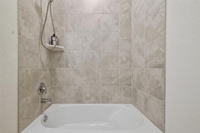 2023 Katalonia Lane, Fresno, TX 77545