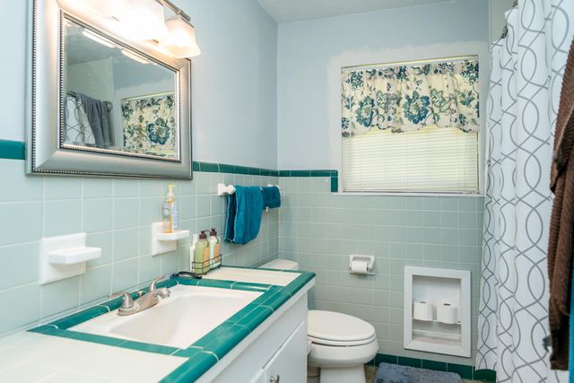 1810 W Main St., Henderson, TX 75652