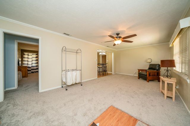 1810 W Main St., Henderson, TX 75652