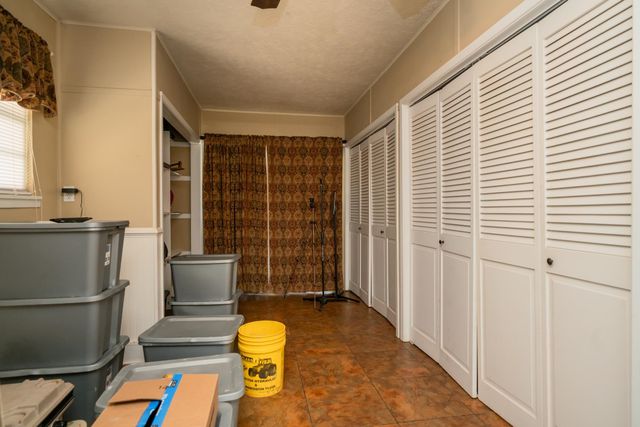 1810 W Main St., Henderson, TX 75652