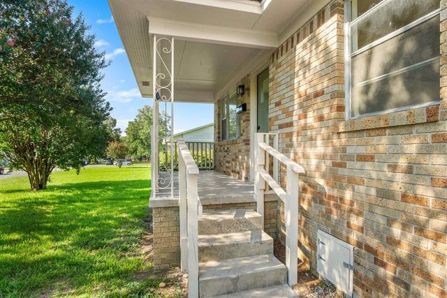 5511 Maple St, North Little Rock, AR 72118
