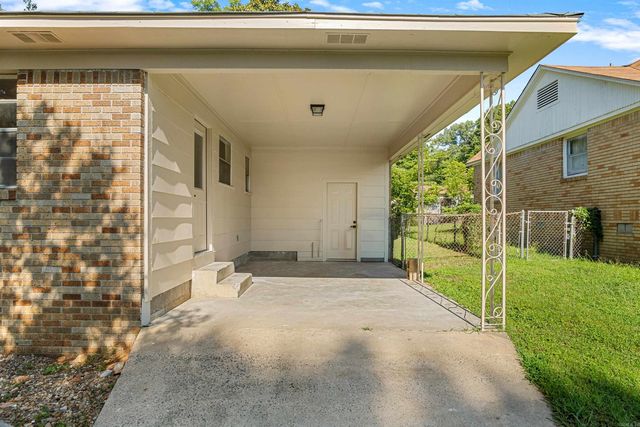 5511 Maple St, North Little Rock, AR 72118