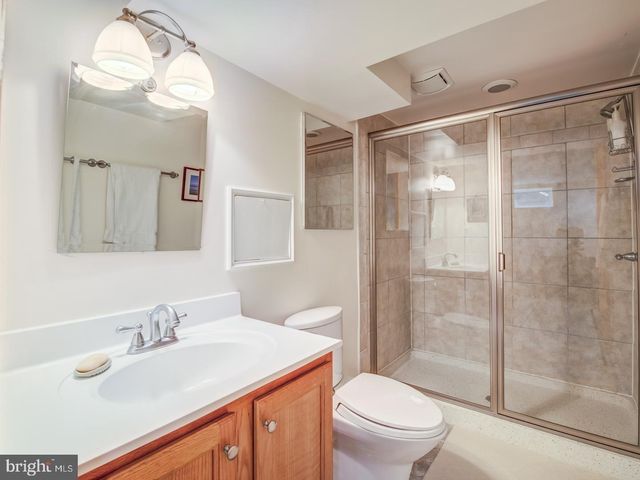 3629 ORDWAY ST NW, Washington, DC 20016