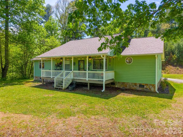 1364 Atoah Road, Robbinsville, NC 28771