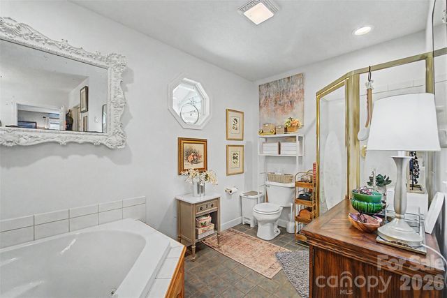 1364 Atoah Road, Robbinsville, NC 28771