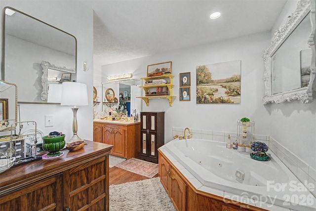 1364 Atoah Road, Robbinsville, NC 28771