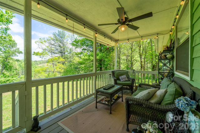 1364 Atoah Road, Robbinsville, NC 28771