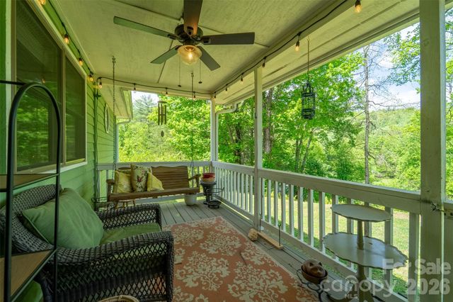 1364 Atoah Road, Robbinsville, NC 28771