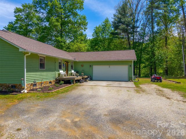 1364 Atoah Road, Robbinsville, NC 28771