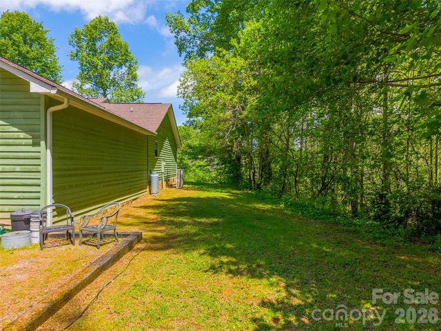 1364 Atoah Road, Robbinsville, NC 28771