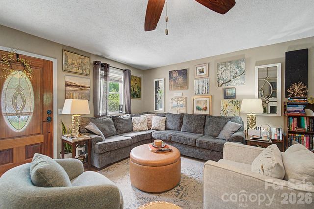 1364 Atoah Road, Robbinsville, NC 28771