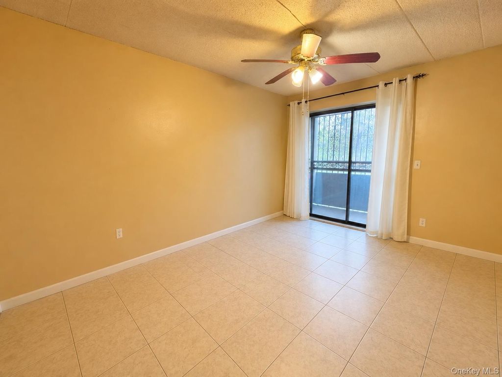 54-09 108th Street 1C, Corona, NY 11368 — photo 3