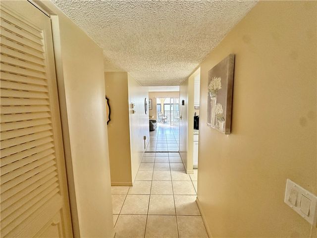 835 18th Street 310, Vero Beach, FL 32960