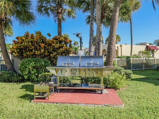 835 18th Street 310, Vero Beach, FL 32960