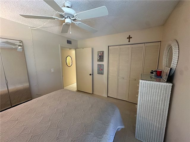 835 18th Street 310, Vero Beach, FL 32960