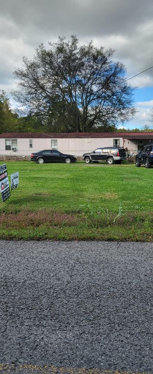 217 Hughey Rd, Fayetteville, TN 37334