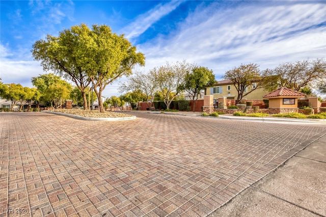 8486 Insignia Avenue 103, Las Vegas, NV 89178