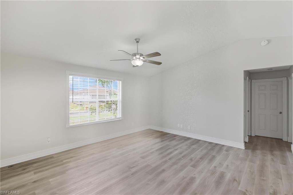 Image 2 of property listing at 1505 NE 6th PL, Cape Coral, FL 33909