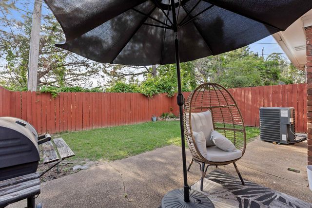 3585 BISHOPS GATE DR, Memphis, TN 38115